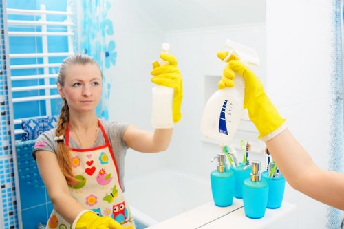 Professional end of tenancy cleaning service in an Ilford rental property