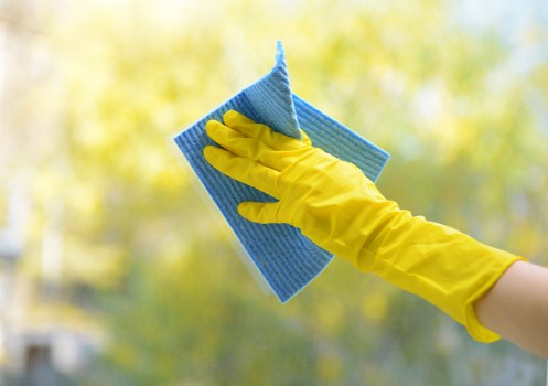 Detailed Airbnb cleaning checklist work inside a flat in Ilford