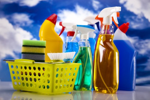 Professional move out cleaning service in an Ilford home with detailed kitchen and living area cleaning