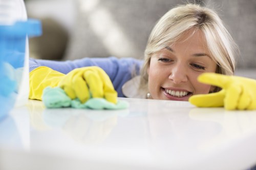 End of tenancy cleaning in Ilford for a flat with attention to bathrooms and shared spaces